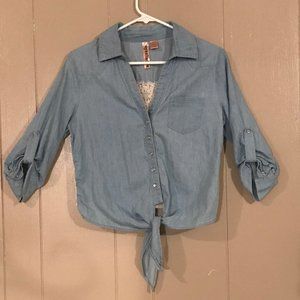 Eyeshadow, button down shirt w/laced back